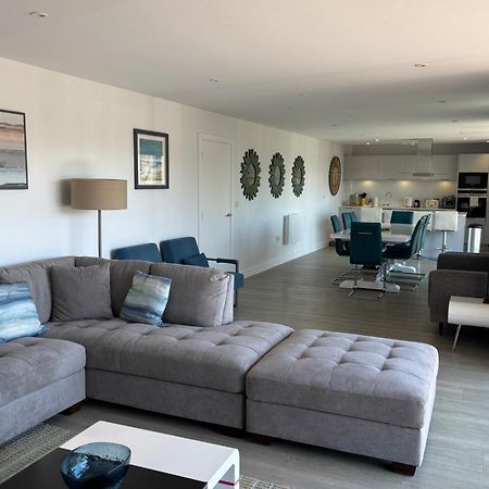 4Br-8Guests-Balcony-Beachview-Pool-Pets Улакумб Екстериор снимка